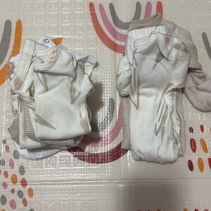 2 sleepers (gowns) and 6 onesies